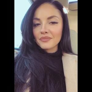 Meet your Posher, Daniella